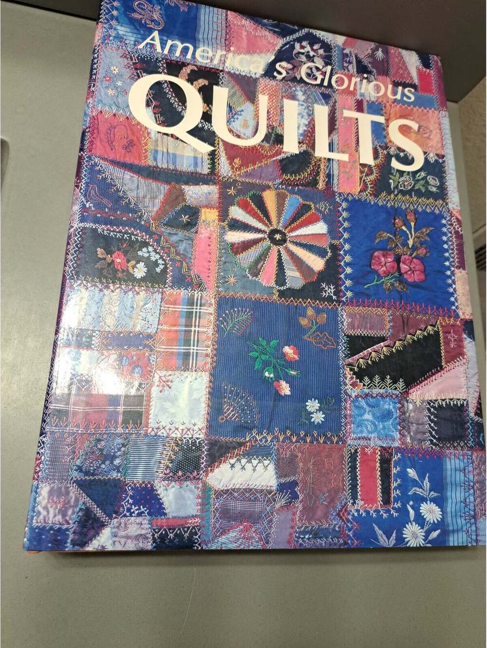 Vintage 1987 America's Glorious Quilts